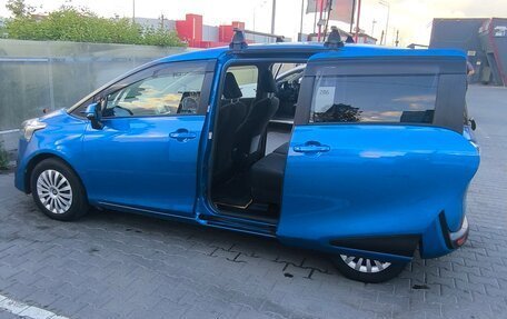 Toyota Sienta II, 2018 год, 1 390 000 рублей, 11 фотография