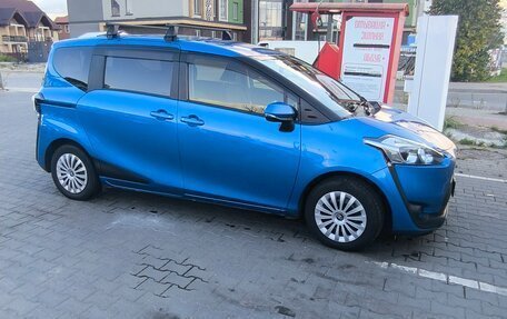Toyota Sienta II, 2018 год, 1 390 000 рублей, 8 фотография