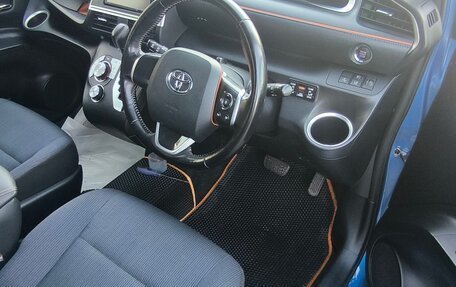 Toyota Sienta II, 2018 год, 1 390 000 рублей, 24 фотография