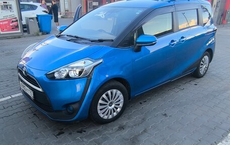 Toyota Sienta II, 2018 год, 1 390 000 рублей, 23 фотография