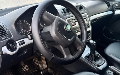 Skoda Octavia, 2011 год, 700 000 рублей, 9 фотография