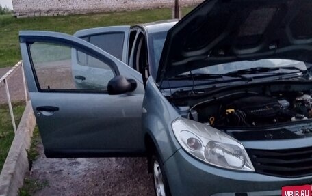 Renault Sandero I, 2010 год, 400 000 рублей, 10 фотография