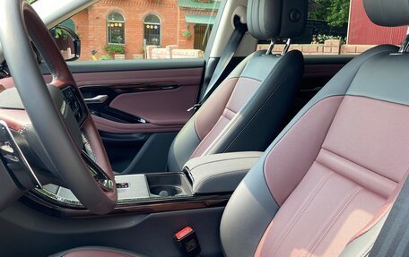 Land Rover Range Rover Evoque II, 2025 год, 5 690 000 рублей, 9 фотография