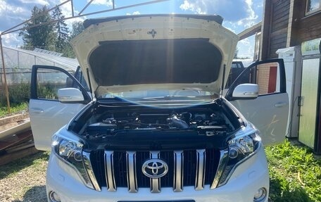 Toyota Land Cruiser Prado 150 рестайлинг 2, 2015 год, 2 950 000 рублей, 5 фотография
