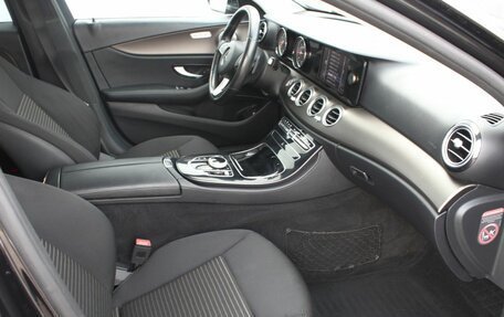 Mercedes-Benz E-Класс, 2016 год, 2 080 000 рублей, 12 фотография