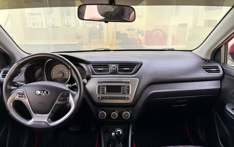 KIA Rio III рестайлинг, 2015 год, 999 000 рублей, 17 фотография