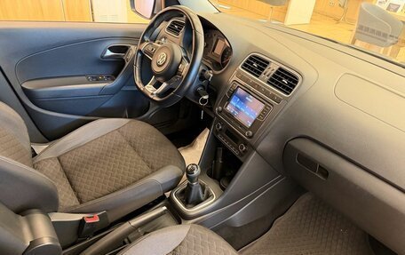 Volkswagen Polo VI (EU Market), 2018 год, 869 000 рублей, 10 фотография
