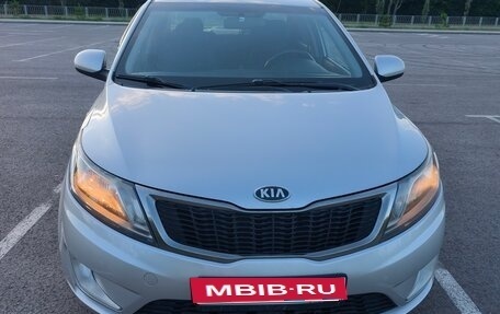 KIA Rio III рестайлинг, 2014 год, 900 000 рублей, 5 фотография