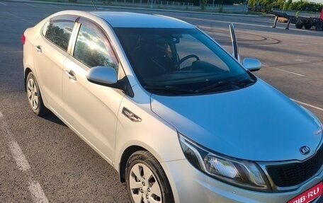 KIA Rio III рестайлинг, 2014 год, 900 000 рублей, 10 фотография
