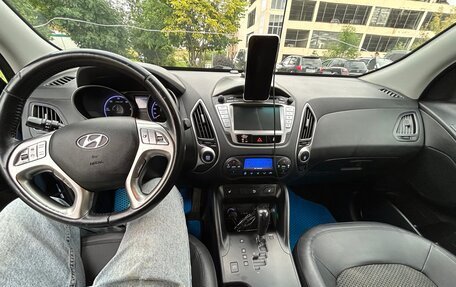Hyundai ix35 I рестайлинг, 2011 год, 1 300 000 рублей, 11 фотография