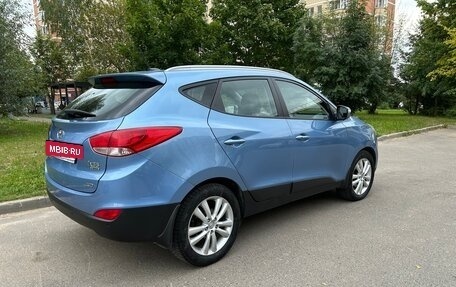 Hyundai ix35 I рестайлинг, 2011 год, 1 300 000 рублей, 4 фотография