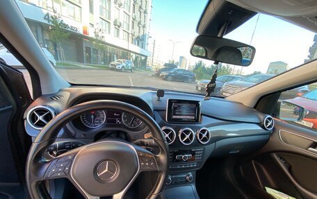 Mercedes-Benz B-Класс, 2012 год, 1 250 000 рублей, 31 фотография