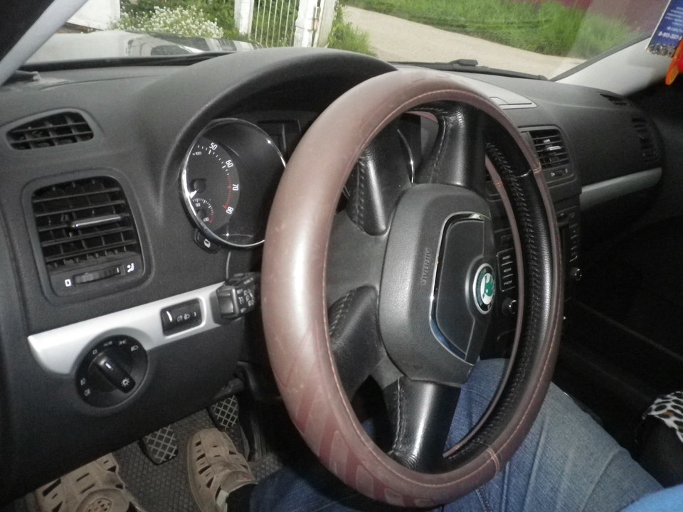 Skoda Yeti I, 2013 год, 950 000 рублей, 11 фотография