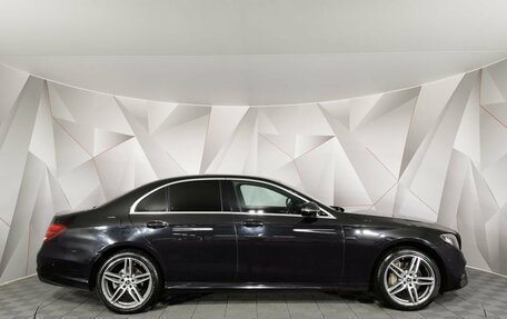 Mercedes-Benz E-Класс, 2017 год, 1 925 000 рублей, 6 фотография