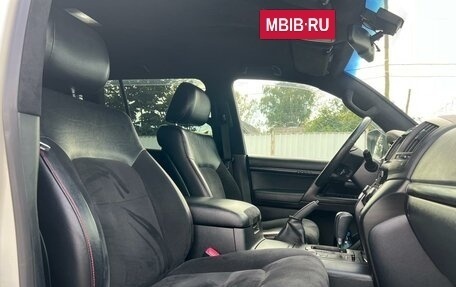 Toyota Land Cruiser 200, 2013 год, 4 350 000 рублей, 10 фотография