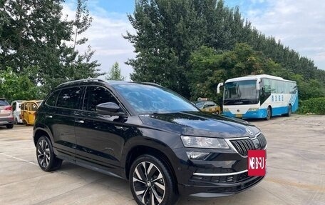 Skoda Karoq I, 2022 год, 2 180 000 рублей, 2 фотография