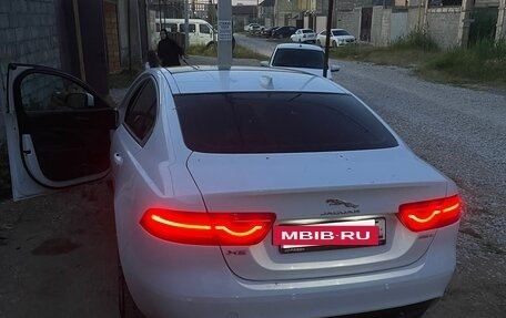 Jaguar XE I рестайлинг, 2018 год, 2 300 000 рублей, 5 фотография