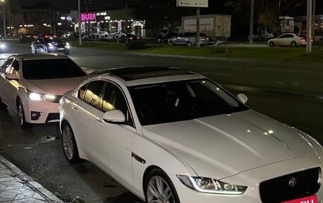 Jaguar XE I рестайлинг, 2018 год, 2 300 000 рублей, 9 фотография