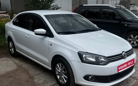 Volkswagen Polo VI (EU Market), 2015 год, 780 000 рублей, 3 фотография