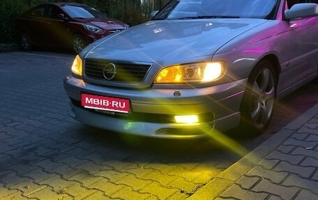 Opel Omega B, 2000 год, 330 000 рублей, 1 фотография