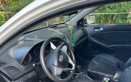 Hyundai Solaris II рестайлинг, 2013 год, 550 000 рублей, 9 фотография