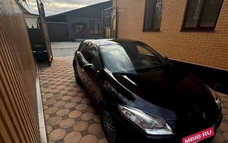 Renault Megane III, 2011 год, 650 000 рублей, 3 фотография