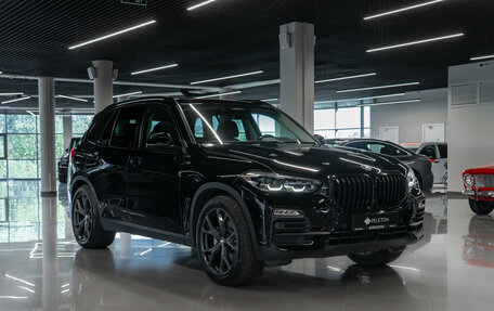 BMW X5, 2019 год, 4 950 000 рублей, 2 фотография