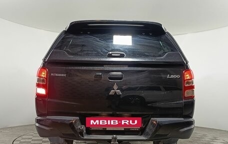 Mitsubishi L200 IV рестайлинг, 2018 год, 1 950 000 рублей, 5 фотография