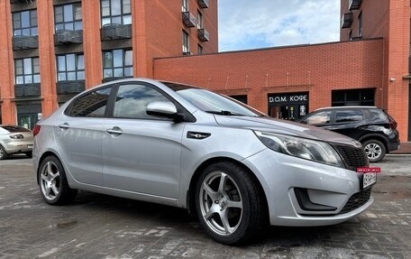 KIA Rio III рестайлинг, 2011 год, 720 000 рублей, 2 фотография