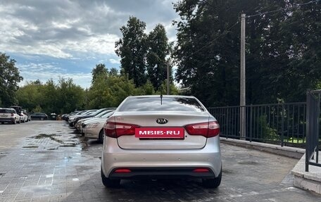 KIA Rio III рестайлинг, 2011 год, 720 000 рублей, 4 фотография
