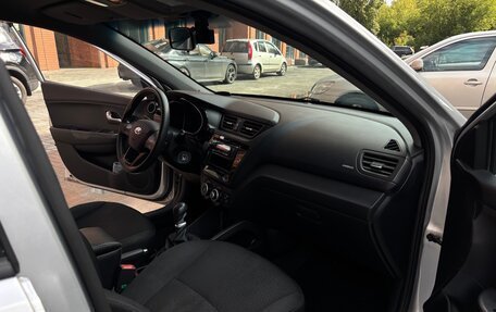 KIA Rio III рестайлинг, 2011 год, 720 000 рублей, 19 фотография