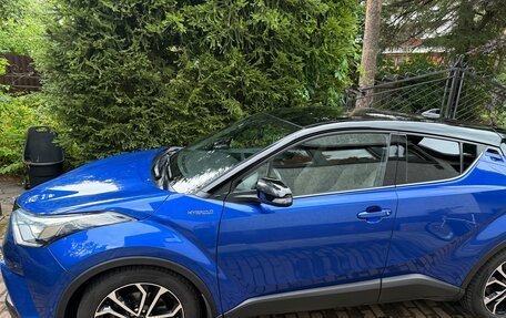 Toyota C-HR I рестайлинг, 2019 год, 2 750 000 рублей, 7 фотография