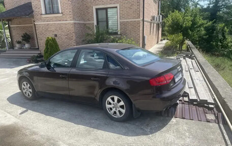 Audi A4, 2010 год, 900 000 рублей, 4 фотография