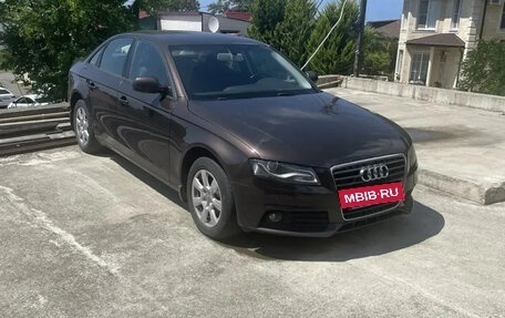 Audi A4, 2010 год, 900 000 рублей, 3 фотография