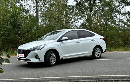 Hyundai Solaris II рестайлинг, 2020 год, 950 000 рублей, 2 фотография