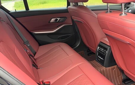 BMW 3 серия, 2023 год, 3 580 000 рублей, 11 фотография