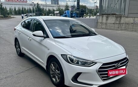 Hyundai Elantra VI рестайлинг, 2018 год, 1 200 000 рублей, 3 фотография