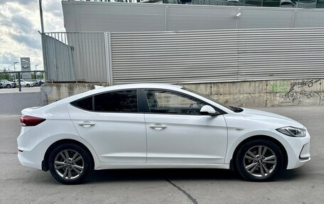 Hyundai Elantra VI рестайлинг, 2018 год, 1 200 000 рублей, 5 фотография