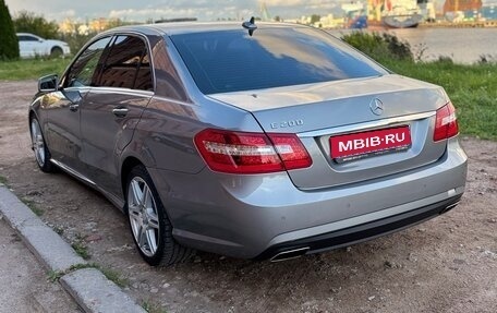 Mercedes-Benz E-Класс, 2012 год, 1 950 000 рублей, 1 фотография