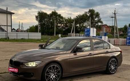 BMW 3 серия, 2013 год, 1 500 000 рублей, 1 фотография