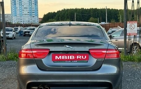 Jaguar XE I рестайлинг, 2015 год, 1 399 000 рублей, 6 фотография