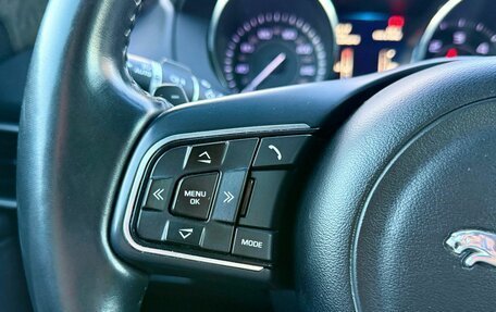 Jaguar XE I рестайлинг, 2015 год, 1 399 000 рублей, 18 фотография
