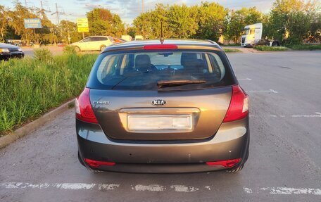 KIA cee'd I рестайлинг, 2010 год, 800 000 рублей, 6 фотография