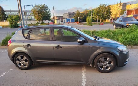 KIA cee'd I рестайлинг, 2010 год, 800 000 рублей, 5 фотография