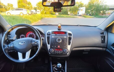 KIA cee'd I рестайлинг, 2010 год, 800 000 рублей, 12 фотография