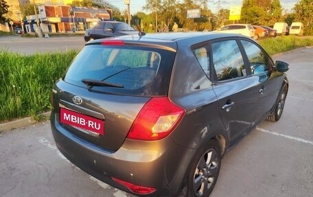 KIA cee'd I рестайлинг, 2010 год, 800 000 рублей, 10 фотография