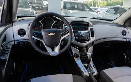 Chevrolet Cruze II, 2012 год, 700 000 рублей, 6 фотография