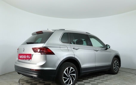 Volkswagen Tiguan II, 2018 год, 1 928 000 рублей, 5 фотография