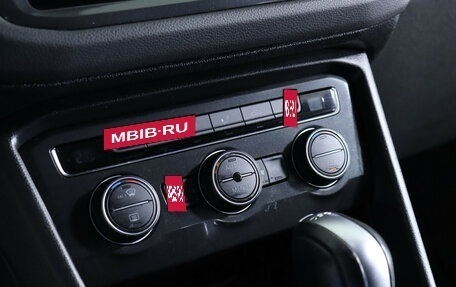 Volkswagen Tiguan II, 2018 год, 1 928 000 рублей, 17 фотография
