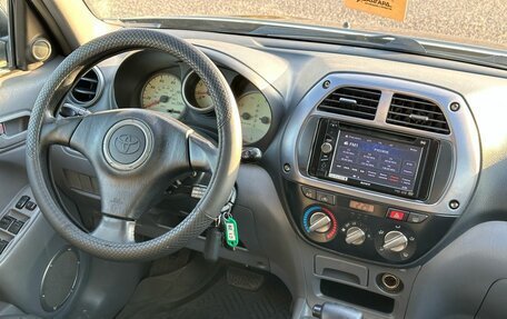 Toyota RAV4, 2002 год, 680 000 рублей, 3 фотография